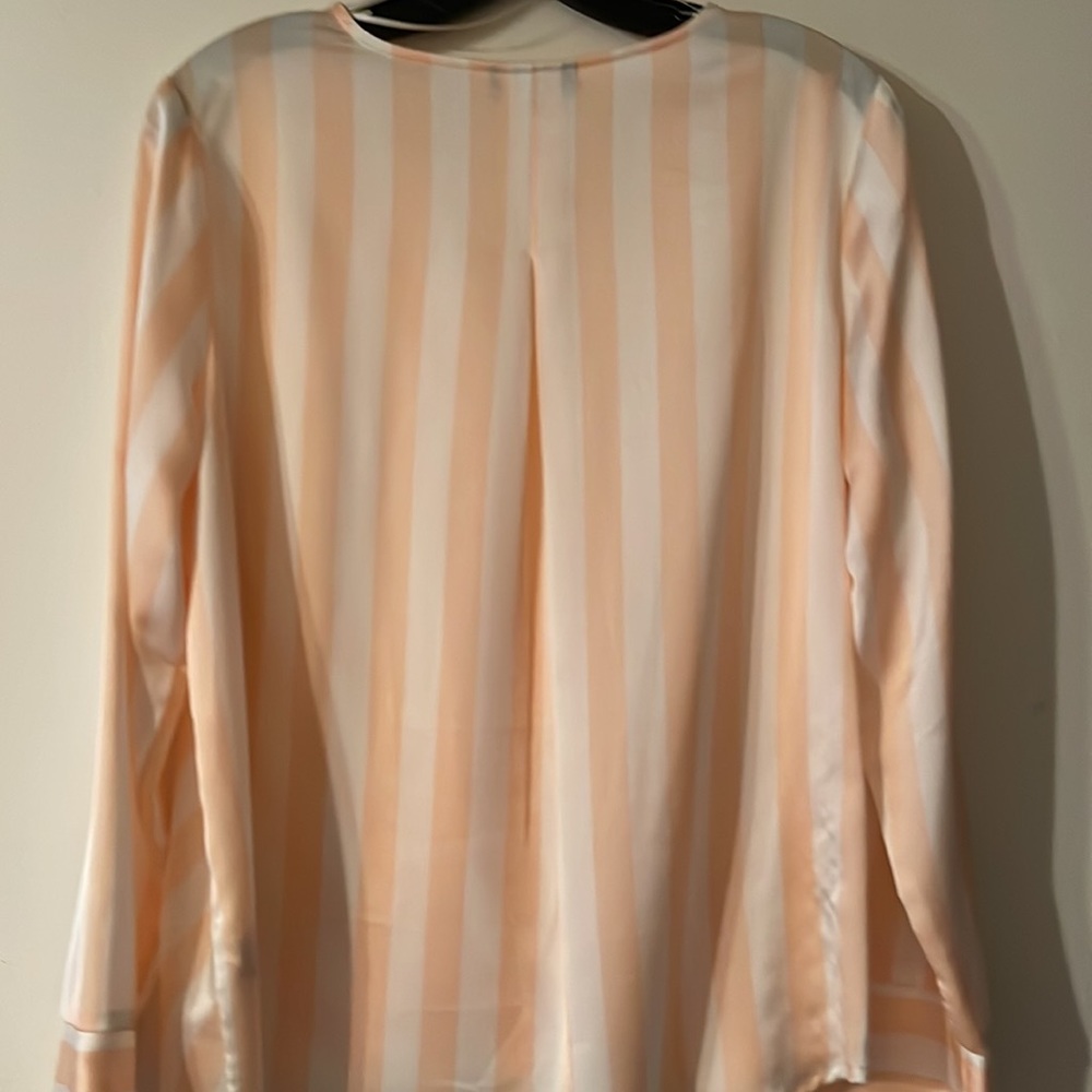 Ladies blouse, Peach and white striped. Size:L - Picture 3 of 4